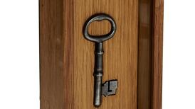 Oscar Wilde’s jail cell key up for auction in London