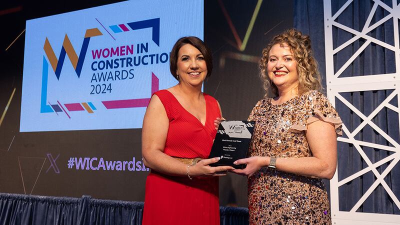 Iris Kavanagh, owner, Pennypop, presents the best female led team award to Alison Heffernan, Ethos Engineering