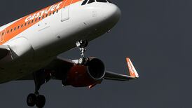 EasyJet profit falls as currency woes take toll on airline