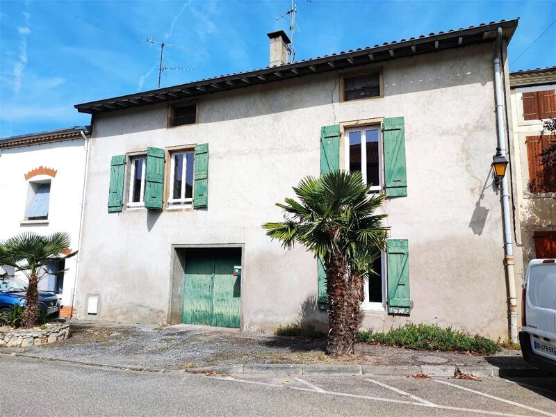 This four-bedroom house is located in the tiny village of Ariege, which is less than five minutes’ drive from Varilhes for all amenities