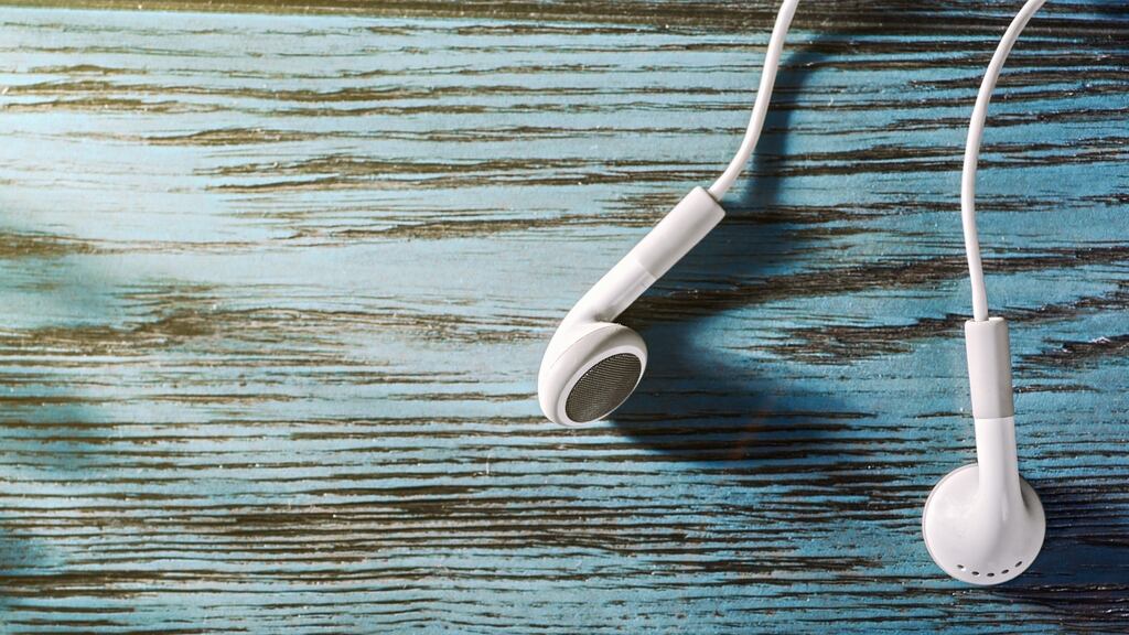 From Roisín Meets to World View: A selection of the best episodes.