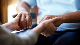 Lack of support for families among barriers to experiencing a good death, report finds