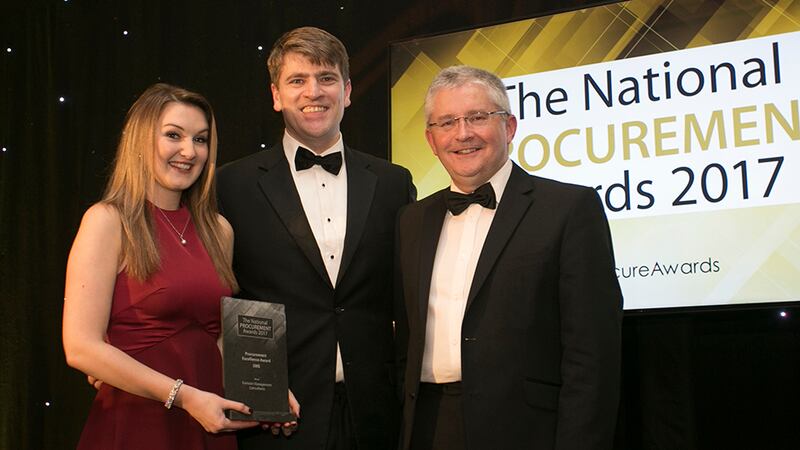 Patrick Murphy, Codex Office Solutions presents the Procurement Excellence Award –SME award to the Envision Management Consultants team