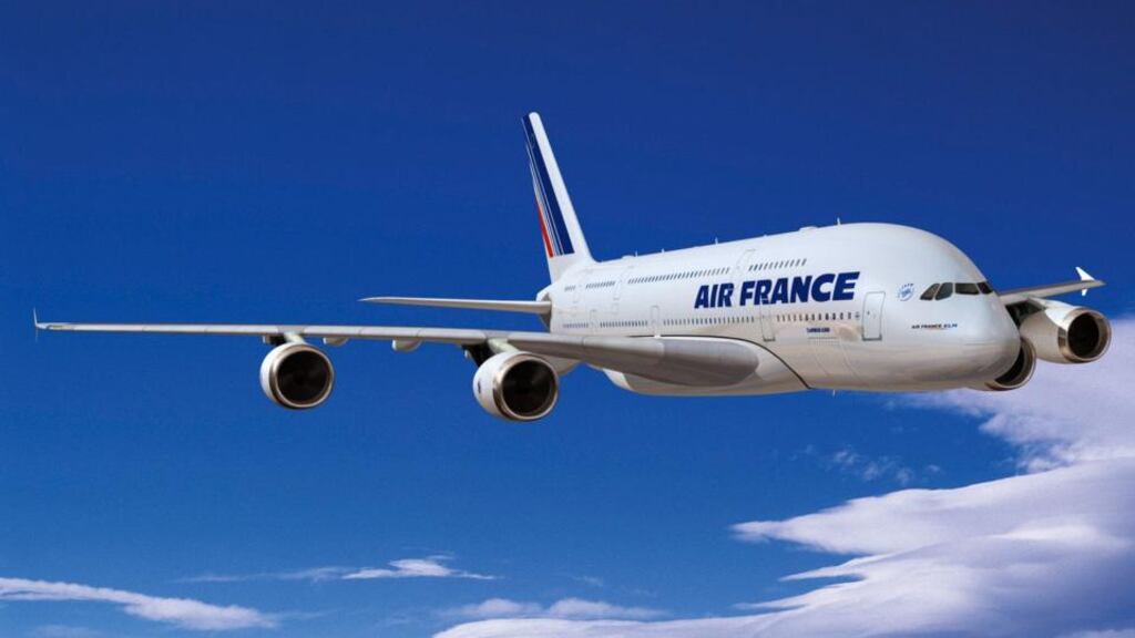 Air France’s clothing advice was contained in an internal note to staff. The airline will will begin three daily fights to the Iranian capital on April 17th, eight years after they were stopped following the imposition of international sanctions against Tehran.