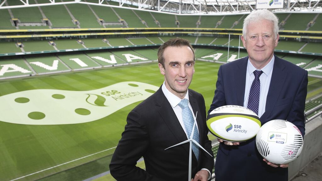 Head of business energy at SSE Airtricity Stephen Gallagher (left) with Aviva Stadium director Martin Murphy.