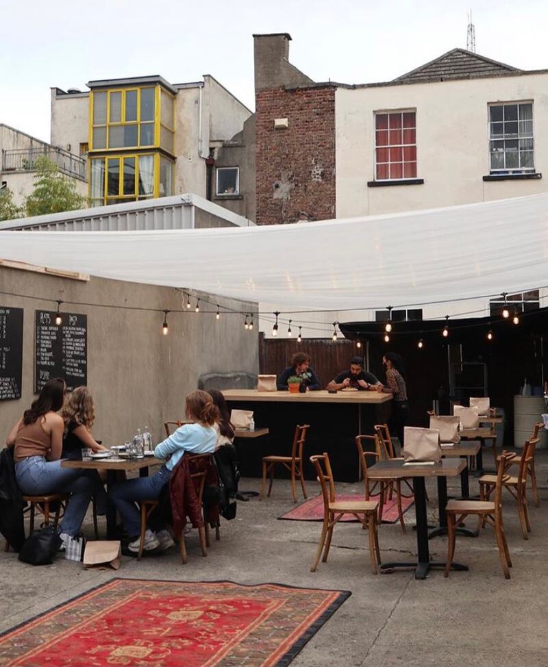 Sprezzatura has opened an outdoor dining room under canvas