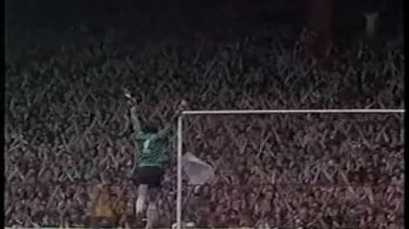 Ray Clemence receives a rapturous welcome from the Kop as he returns to Anfield with Tottenham.
