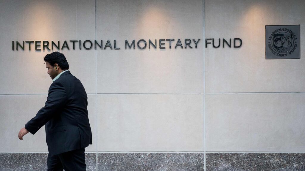 The IMF forecasts 1.6% expansion in the euro area for last year and 2017, reflecting a slight upgrade for this year