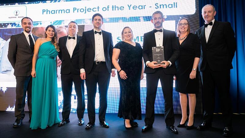 Alan Bourke, Head of Global Sales, TQS Integration presents the Pharma Project of the Year – Small award to Siemens & NIBRT teams.