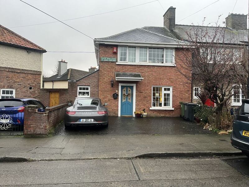 Property for auction in Marino with a life interest