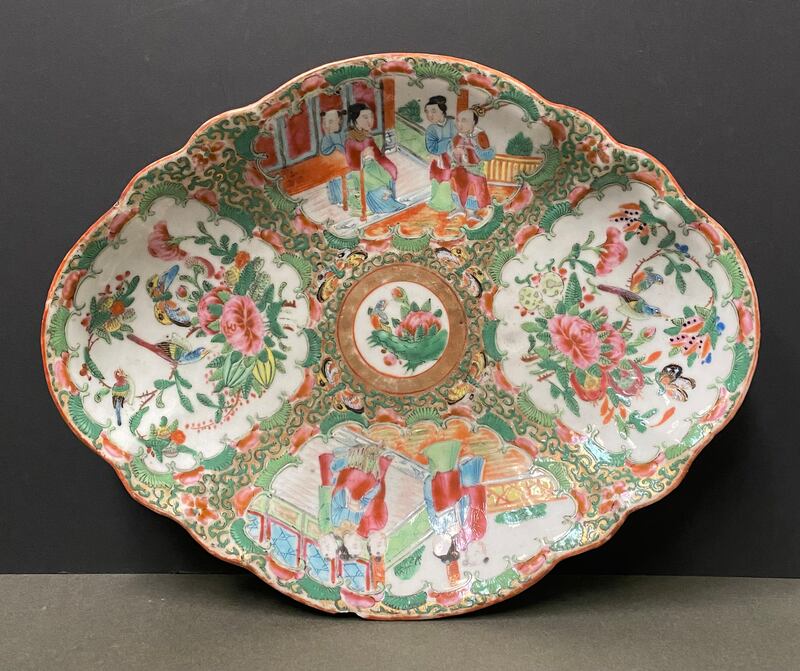 Late 19th-century Chinese canton famille rose serving platter