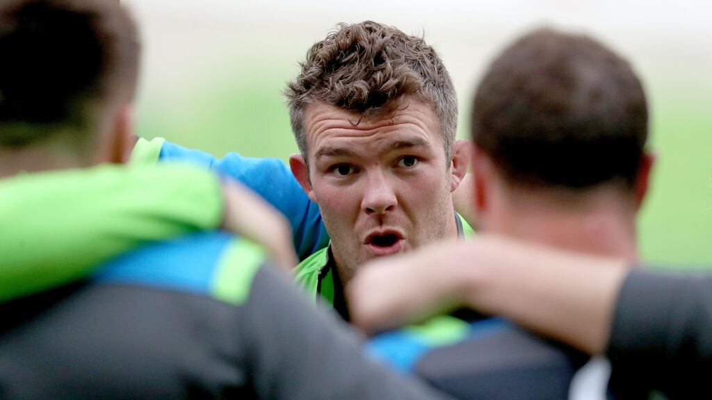 Peter O’Mahony talks to his Irish teammates during Friday’s captain’s run at AAMI Park in Melbourne. Photograph: Dan Sheridan/Inpho