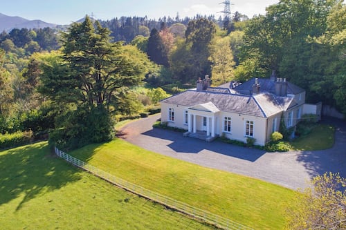 Location, location, location: How to make up to €1,500 a day letting your home for TV and film shoots