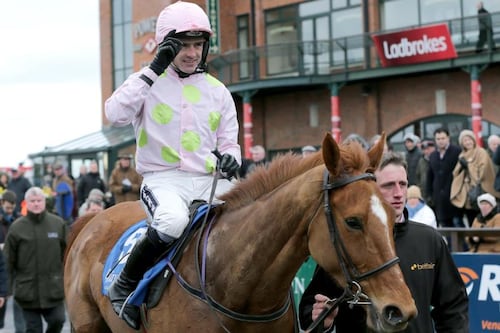 A ‘schamozzle’ on the final bend, then Walsh kicks into action