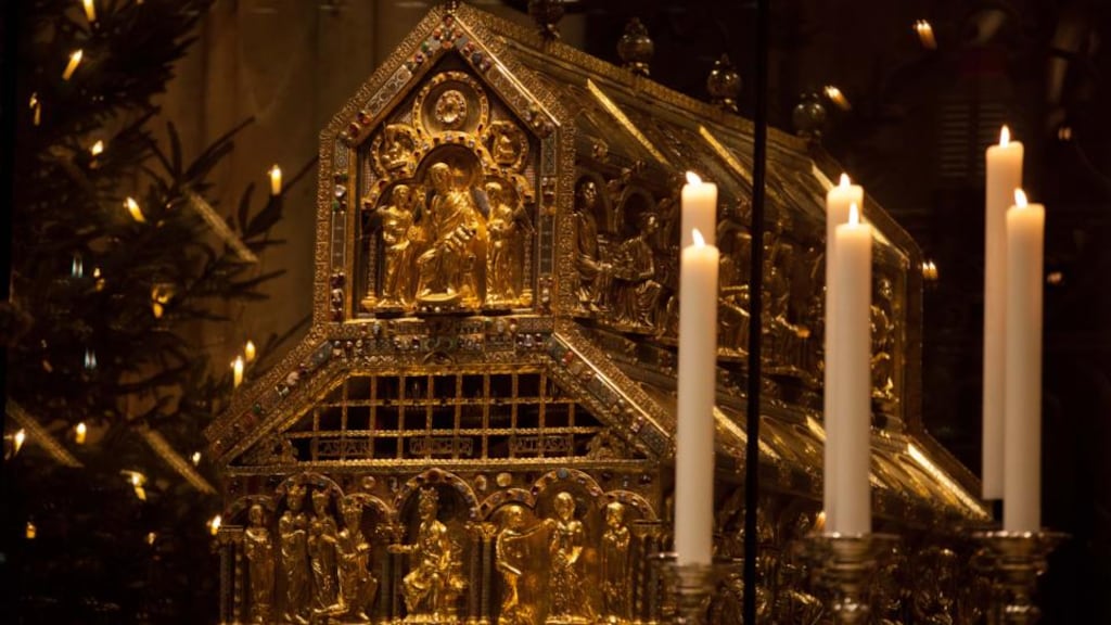 The shrine of the Magi in Cologne catherdral: squint through the mesh opening and you can see the outline of three skulls  with crowns