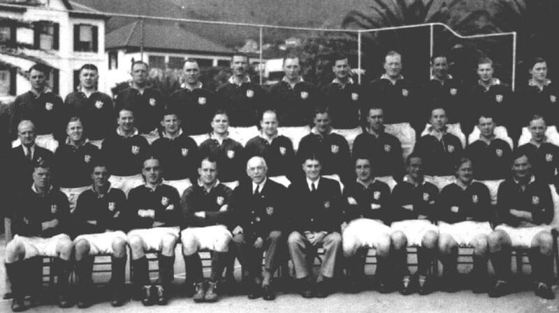 The 1938 touring party pictured in Newland.