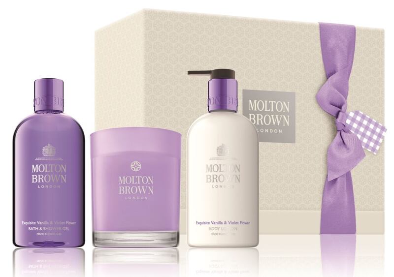 Molton Brown Exquisite Vanilla & Violet Flower Body & Home Gift Set (€87)