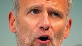 Tesco boss takes 10% pay cut despite growth