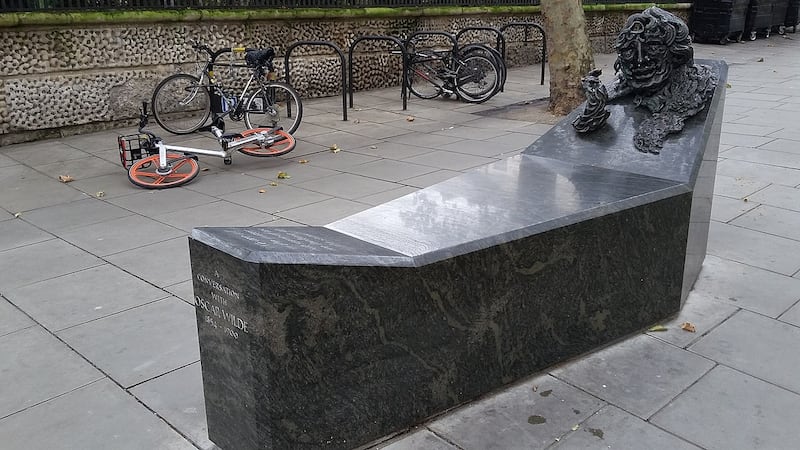 A Conversation with Oscar Wilde.