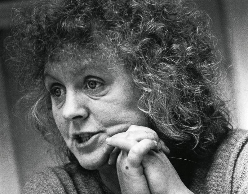 1985 - 18/10/1985 Nell McCafferty at the launching in Dublin yesterday of her book on The Kerry Babies case, "A Woman To Blame". Photograph: Pat Langan . . . neg no 85/10/194