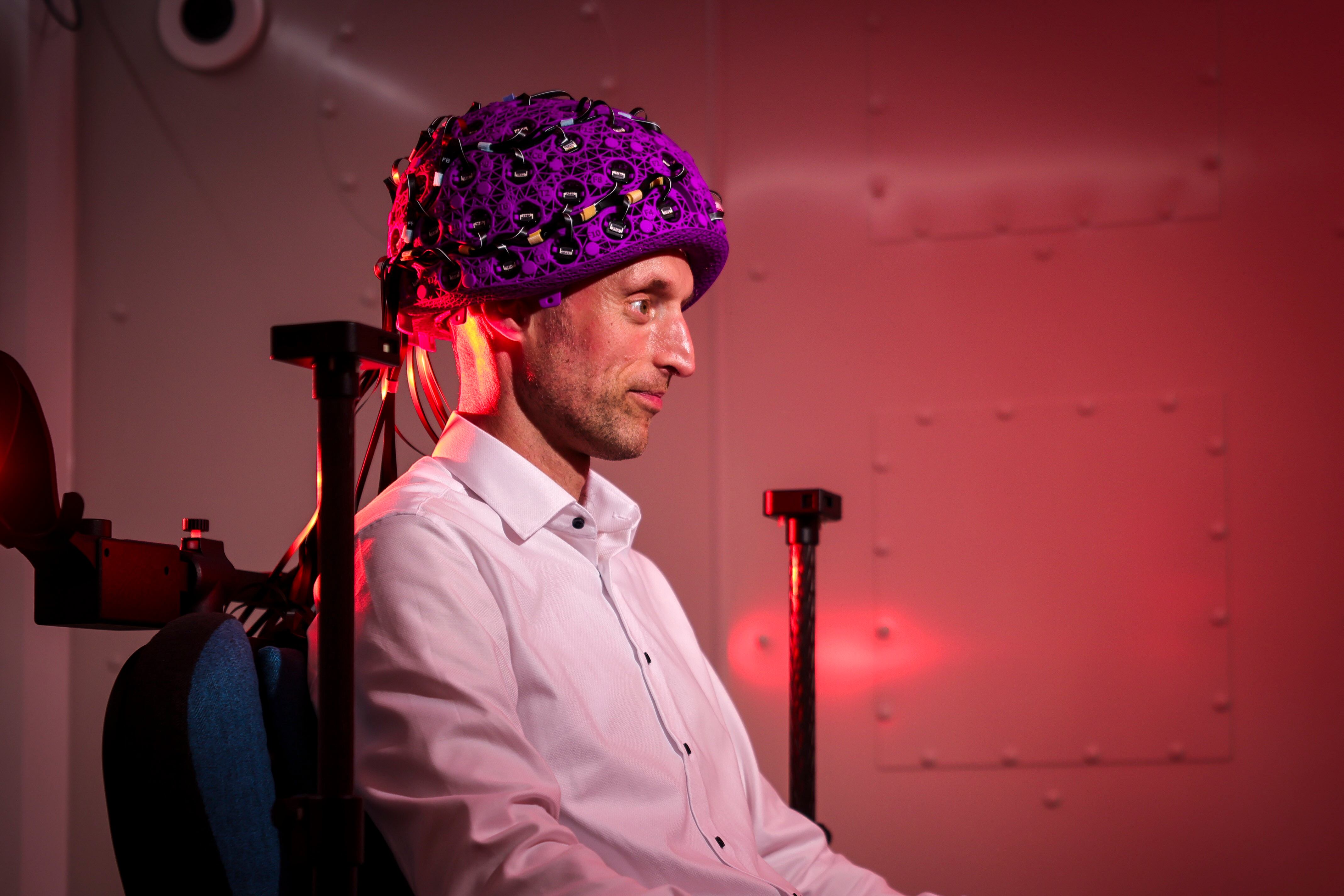 New wearable brain scanner at TCD will be able to detect earliest signs of epilepsy, dementia and ADHD