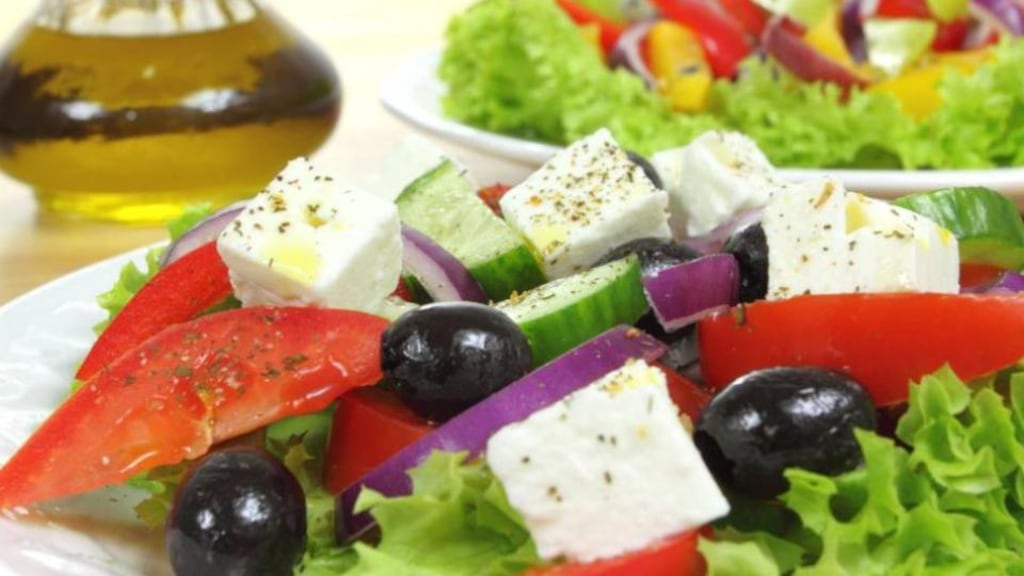 A Mediterranean diet could lower the risk of dementia 'by almost a quarter'