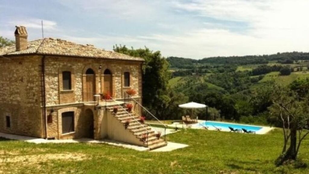 Take5: this renovated 19th-century house with pool was renovated about 15 years ago