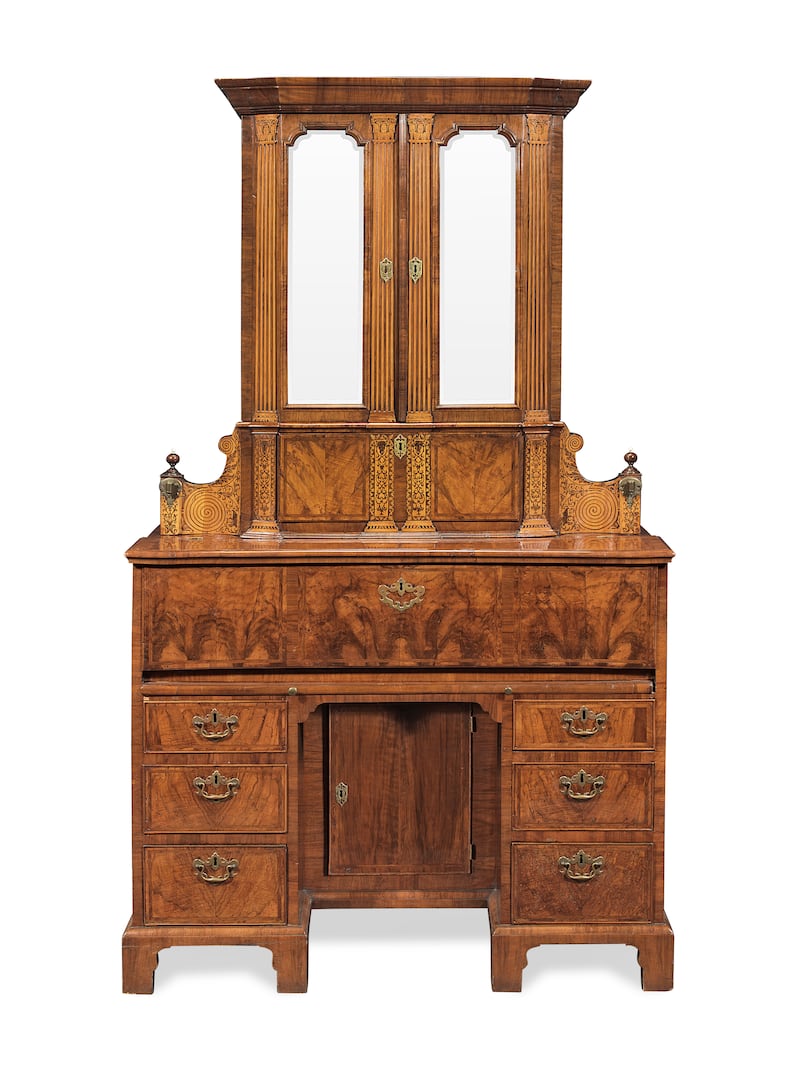 Irish George I secretaire cabinet