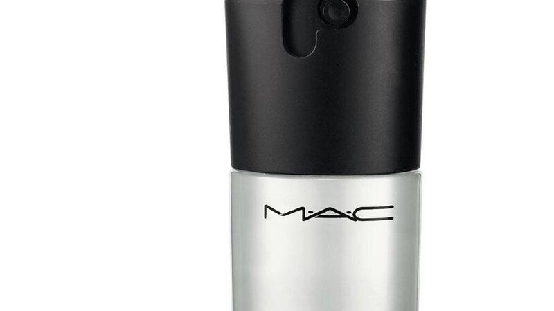 Mac Size to Go Prep and Prime Fix+ Spray (€10)