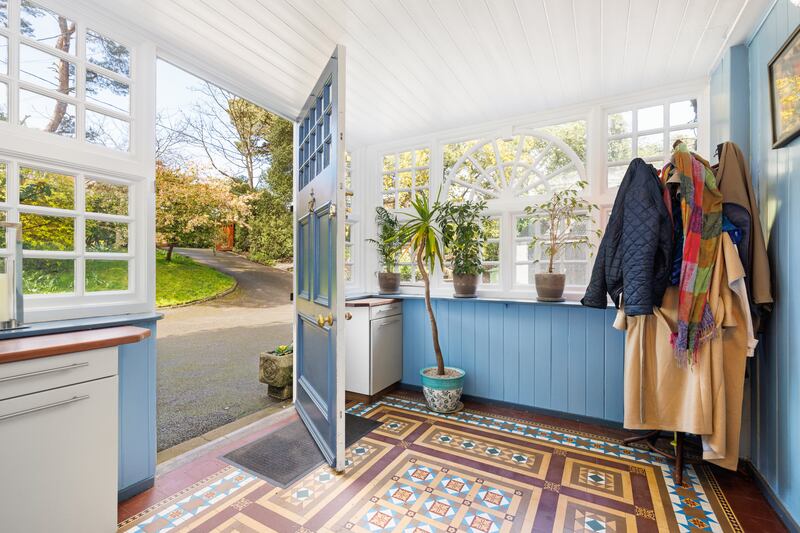 Quarry tiles in the front hall