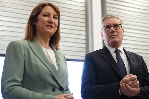 Downing Street backs Rachel Reeves after she apologises for letting home without licence