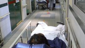 Hospitals ‘overwhelmed’ by overcrowding, admits Varadkar