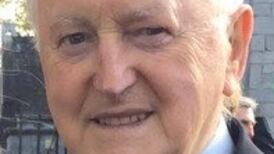 Taoiseach leads tributes to Fianna Fáil junior minister Dan Wallace (82)