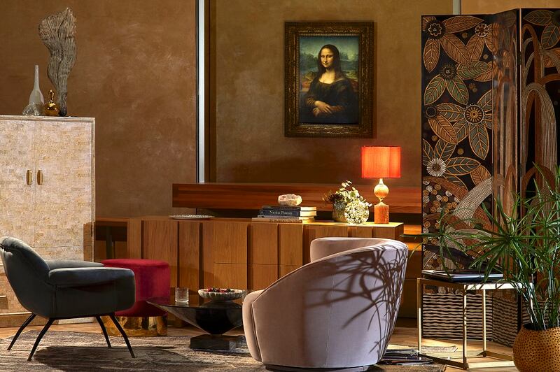 The couple will enjoy a drink in the company of Leonardo da Vinci's Mona Lisa.