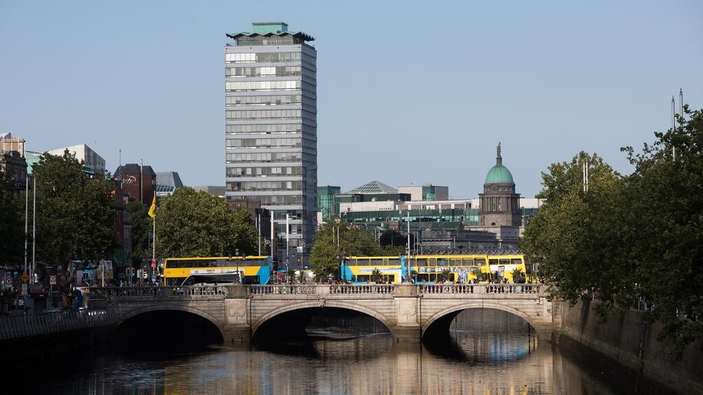 Dublin’s Head of the river on Saturday will be run over a slightly shorter-than-usual course of about a mile and a half from O’Connell Bridge to the Trinity weir. Photograph: Tom Honan