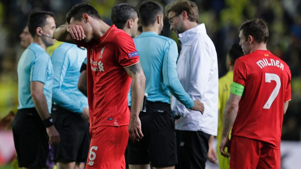 Liverpool manager Jurgen Klopp talks to the referee after his side’s loss to Villareal in the Europa League. Photo: Jose Jordan/Getty Images