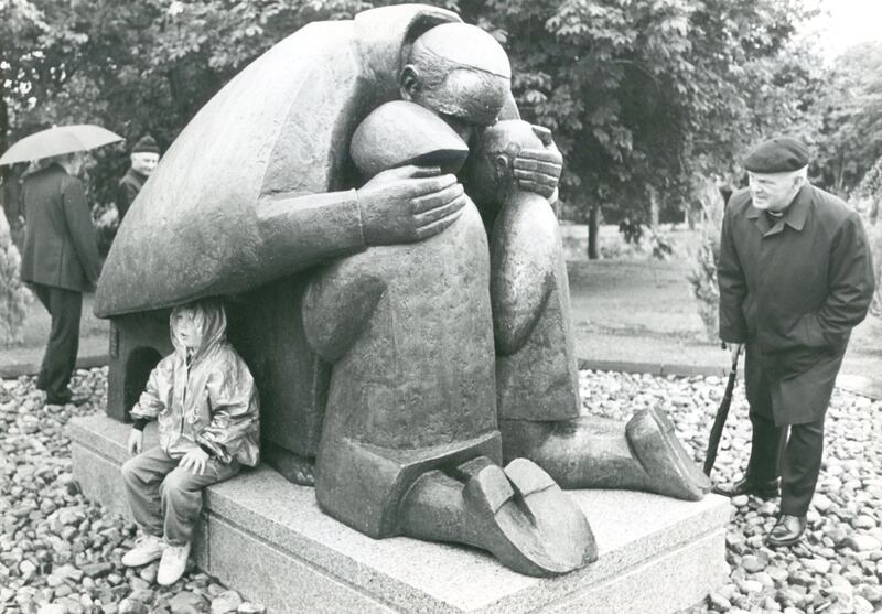 The Pope and Children by Imogen Stuart in Maynooth after it was unveiled in 1987. Photograph: Eddie Kelly / The Irish Times