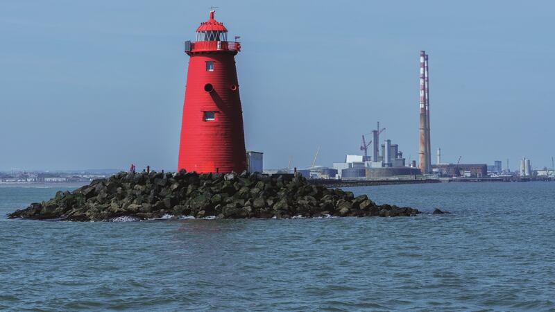 Poolbeg lighthouse and chimneys