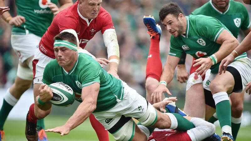 CJ Stander dives for the line. Photo: Charles McQuillan/Getty Images