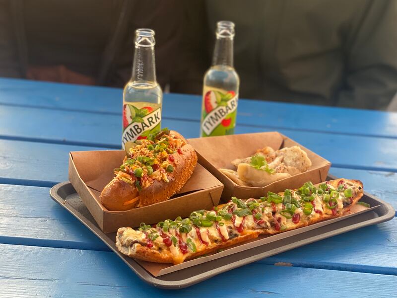 Polish baguette (zapiekanka)