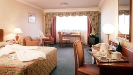 Non-Irish more likely to lose jobs and contract Covid – ESRI