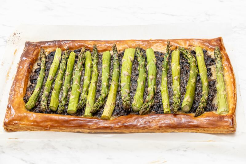 Asparagus and creamed mushroom tart. Photograph: Harry Weir