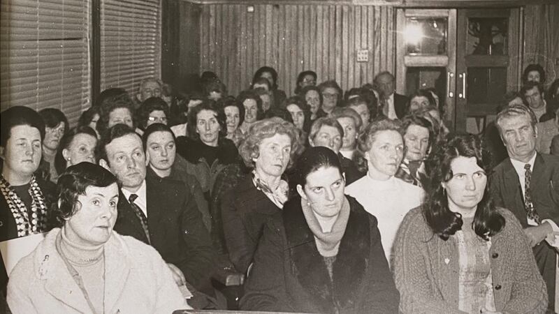 The pioneering women in the advisory service were complemented, conspicuously, by proactive women outside of it, who were often more eager to engage with the advisory service than men, at the attendance at this advisory seminar in Naas, Co Kildare, in the early 1970s demonstrates. Included at the far right of this picture is Kildare CAO Paddy Donnelly (Teagac and Larry O’Loughlin).