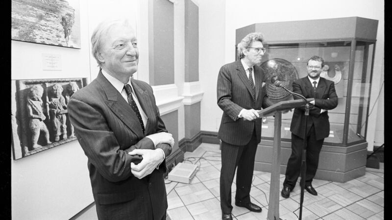 Lord Gowrie, then director of Sothebys, speaking at the National Museum of Ireland, with taoiseach Charles Haughey, and the director of the museum Dr Pat Wallace (right). Photograph: Irish Times