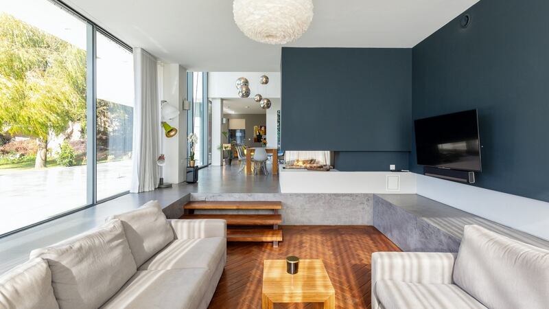 12 Sandycove Avenue North