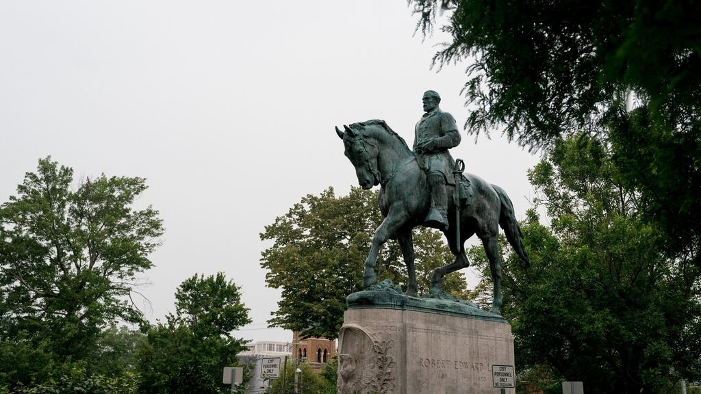 The statue of the Confederate general Robert E Lee in Charlottesville, Virginia. Photograph: Erin Schaff/New York Times