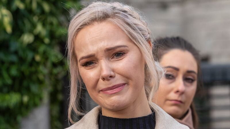 Lynsey Bennett, of Killoe, Co Longford, speaking outside the Four Courts last year after she settled her High Court action over the alleged misinterpretation of her cervical slides which missed her diagnosis. Photograph: Collins Courts