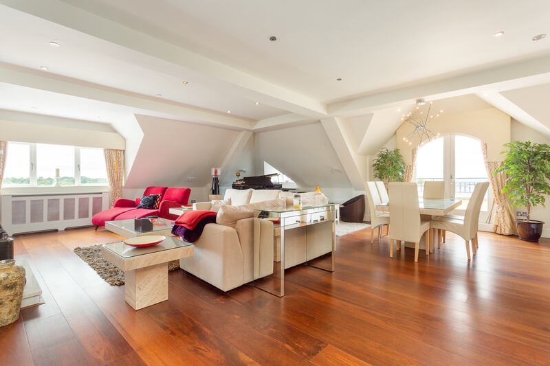 The livingroom extends to 70sq m, with a private, dual-aspect balcony and stunning views