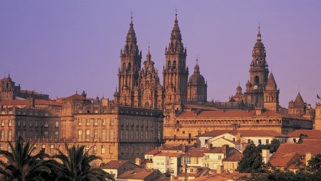 Santiago de Compostela: the frequency with which jubilee years occurred there – every six, five, six, and 11 years – is probably the best explanation for its extraordinary popularity