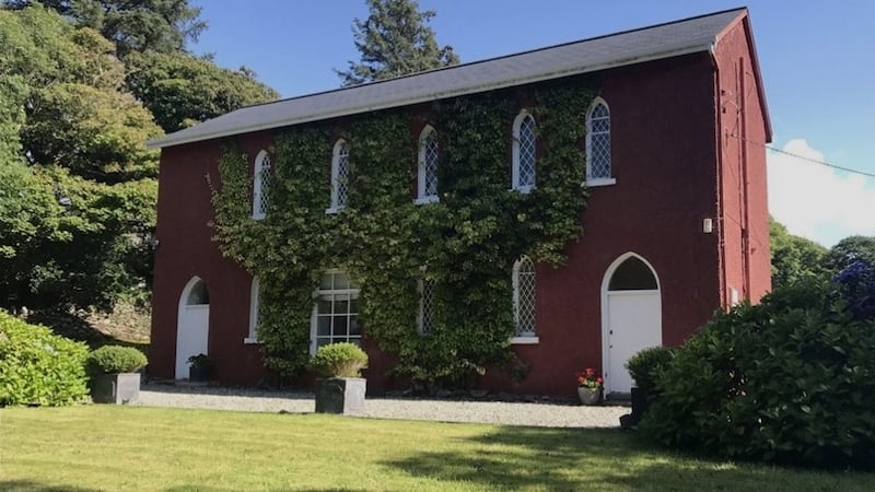 Country: The Old Schoolhouse, Moyard, Clifden, Connemara